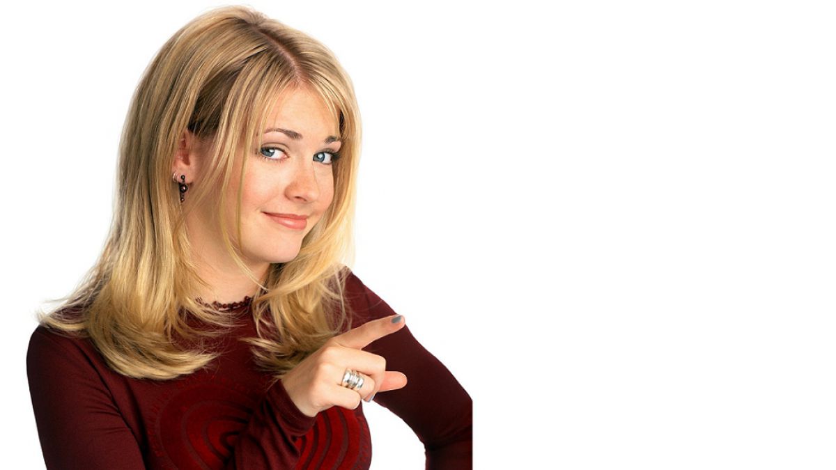 Actriz de "Sabrina", Melissa Joan Hart, se luce en bikini a sus 40 años