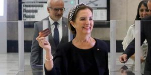 "Me gusta la moda": Ministra Gloria Hutt responde a Pamela Jiles tras comentar su look