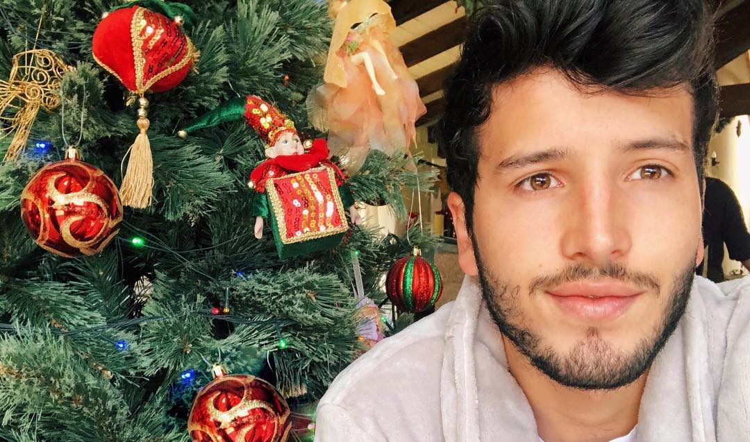 Sebastián Yatra sorprendió con sentador cambio de look en Año Nuevo