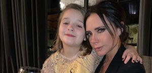 Victoria Beckham es criticada por someter a tratamiento estético a su hija de siete años