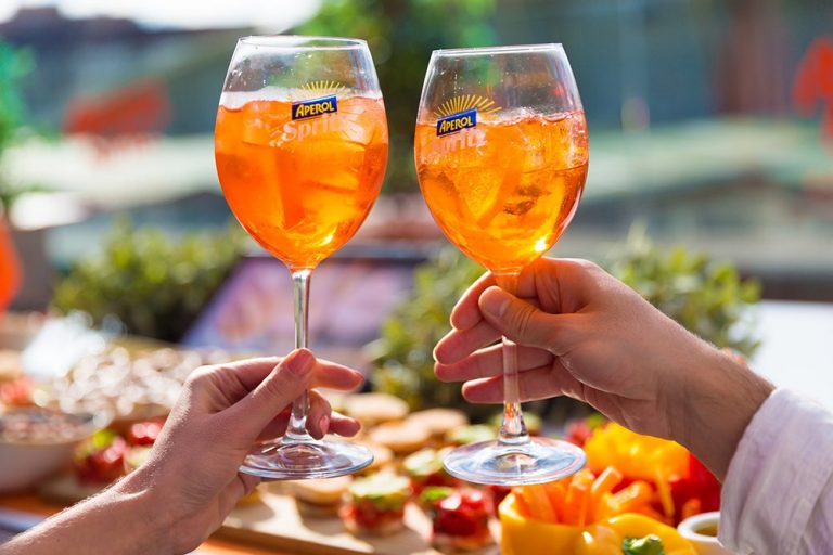 Descubre 3 lugares para disfrutar del verano de buen Aperol Spritz