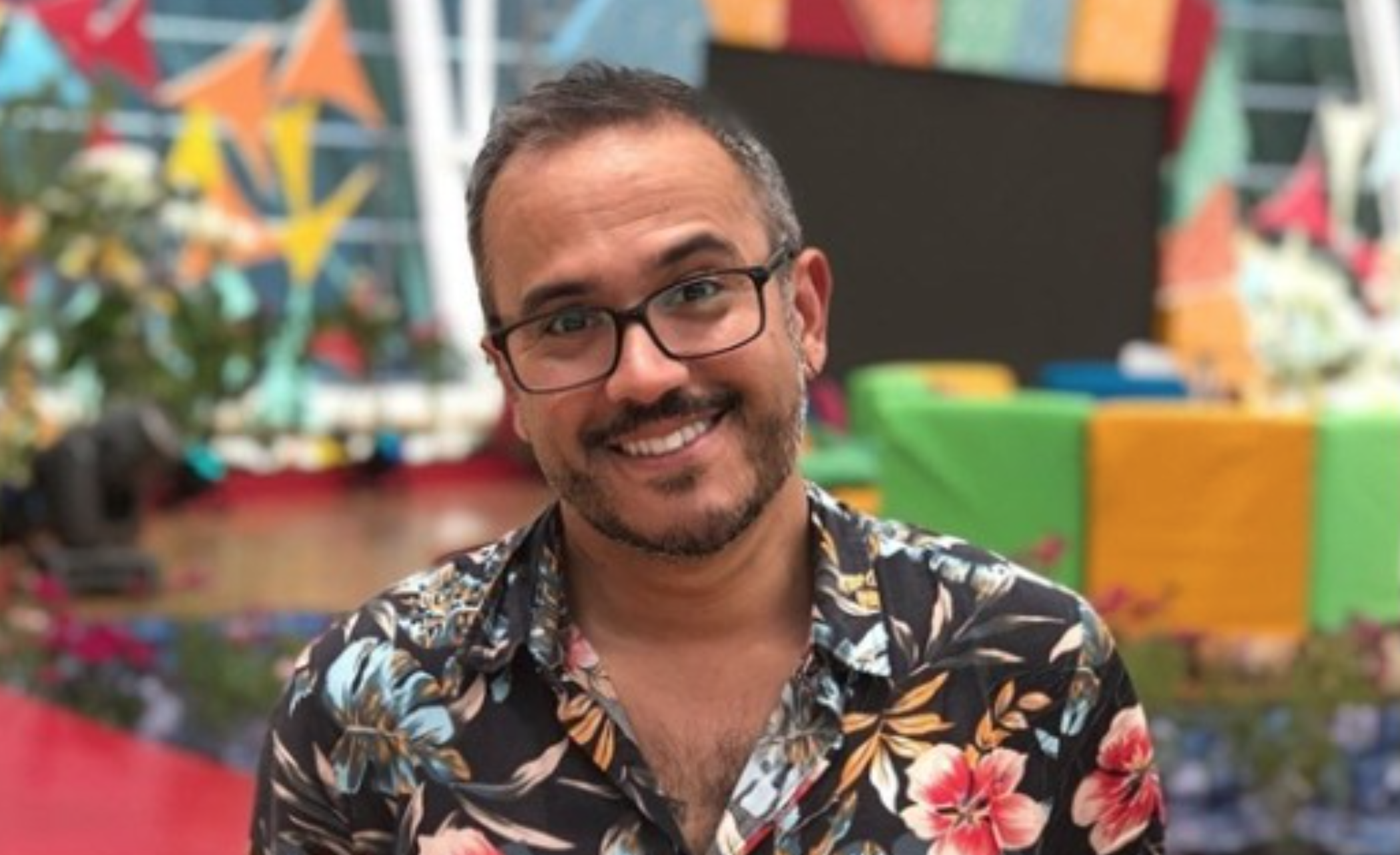 Vuelve a casa: Victor Aranda regresa a TVN para ser voz en off de Muy Buenos Días