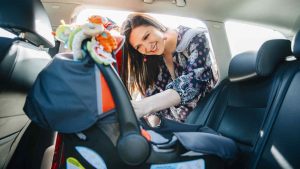 Recomendaciones para usar las sillas infantiles en los autos