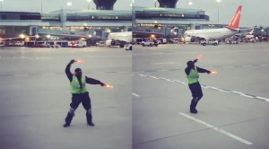 El divertido baile con que un trabajador calmó el llanto de una niña antes de despegar