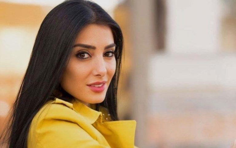 ¡Flavia Medina sorprende en redes con fotos sin una gota de maquillaje!