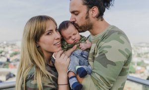 Melina Figueroa encanta a seguidores con postales de su hijo que cumple dos meses