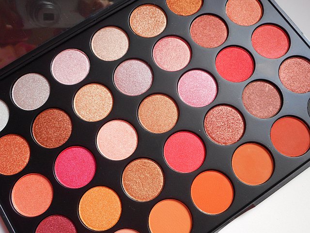 El tono de sombra de ojos que es tendencia y cualquiera puede usar