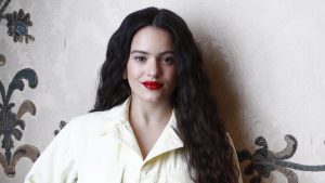 Rosalía comparte emotivo mensaje a un año del estreno de 'Malamente'