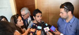 Stripper formalizado por dañar auto de conductora en Las Condes fue denunciado por nueva agresión