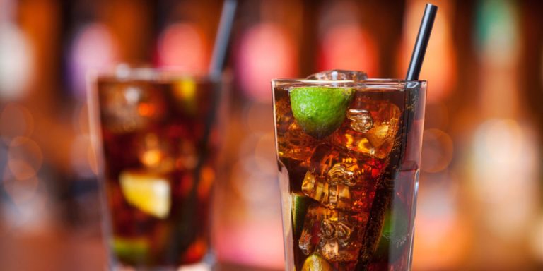 Inventan una bebida que emborracha sin alcohol ni resaca