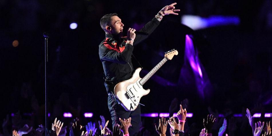 El show de Maroon 5 en el Super Bowl que no convenció a muchos