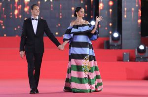 Revisa el paso de los famosos por la alfombra roja de Viña 2019