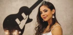 Javiera Aranda reveló en "Rojo" que viajó a Colombia a conocer a su padre y lo perdonó