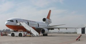 Ya llegó el "Ten Tanker" el avión que combatirá los incendios en el sur de Chile