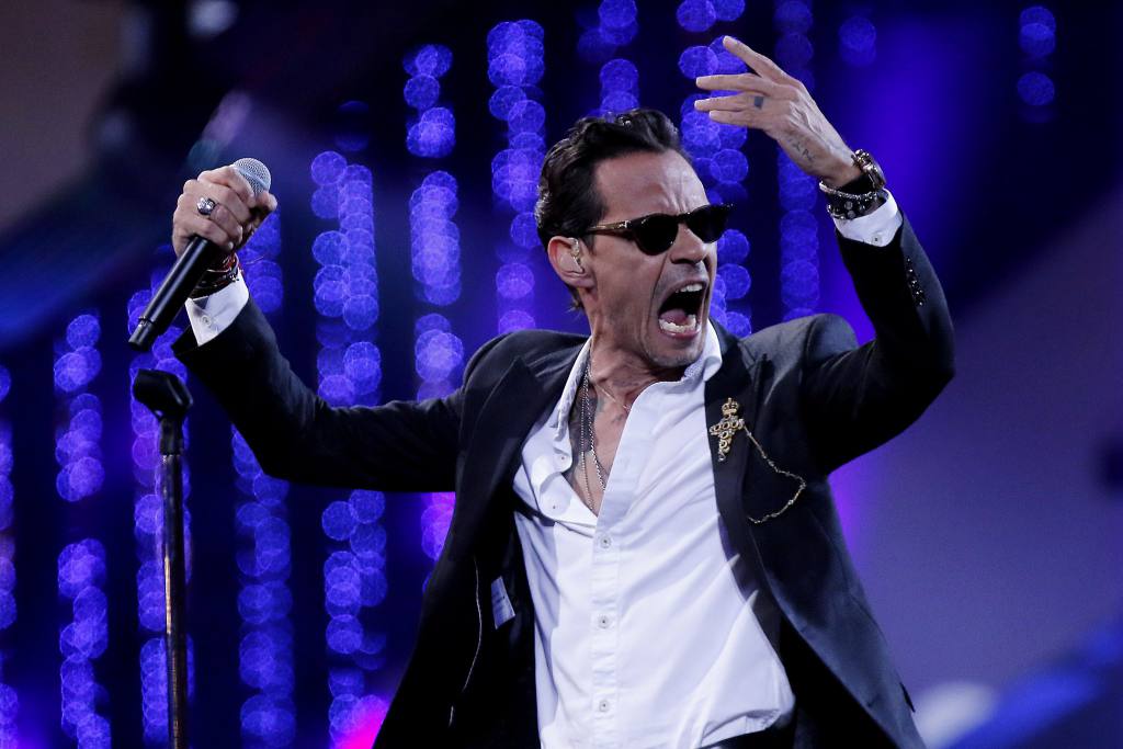 ¿Quién es la mujer a la que Marc Anthony le dedicaba románticos gestos en Viña?