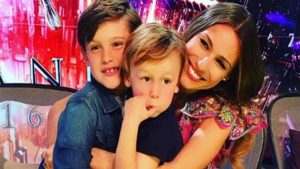 Cómo pasan los años: Hijo mayor de Benjamín Vicuña y Pampita ya tiene hasta Instagram