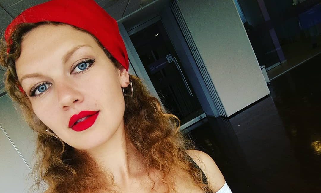 El presente de la recordada rusa de "Manos al fuego", Anastasia Zimnikova