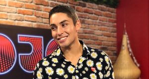 Bailarín de "Rojo" acusó recibir fuertes mensajes sexuales de hombres y mujeres