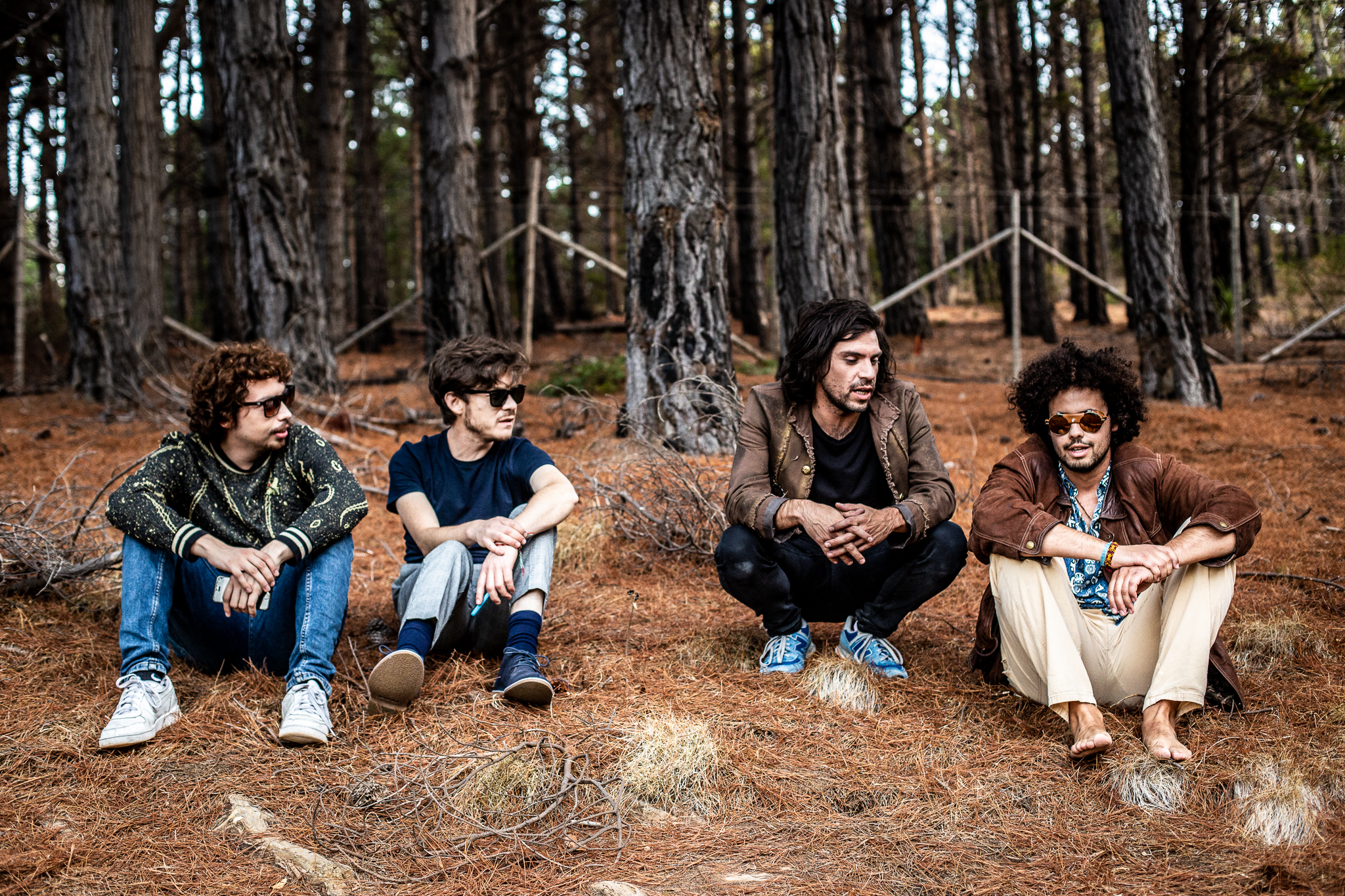 Conoce la historia de Cigarbox Man: Rock con guitarras hechas de chatarra reciclada