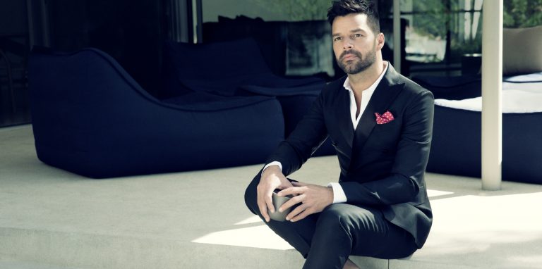 ¡Ricky Martin presenta a su pequeña hija con un poderoso mensaje sobre el poder femenino!