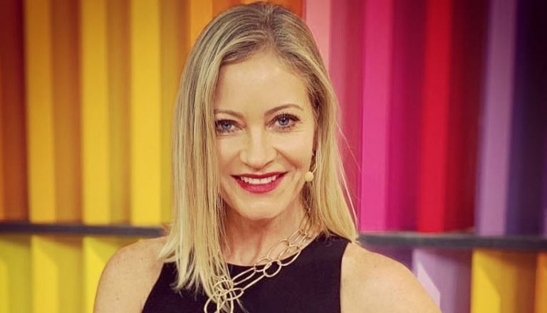 Para Premios Lo Nuestro: Marcela Vacarezza recicló vestido festivalero