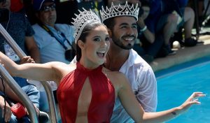 Así fue el artístico piscinazo de Chantal Gayoso y Hernán Arcil como reyes de Viña 2019
