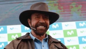 Los mejores memes que dejó el paso de Chuck Norris por Chile