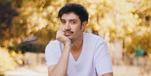 Héctor Morales reacciona a críticas por su relación con modelo trans: "Es un país que está enfermo"