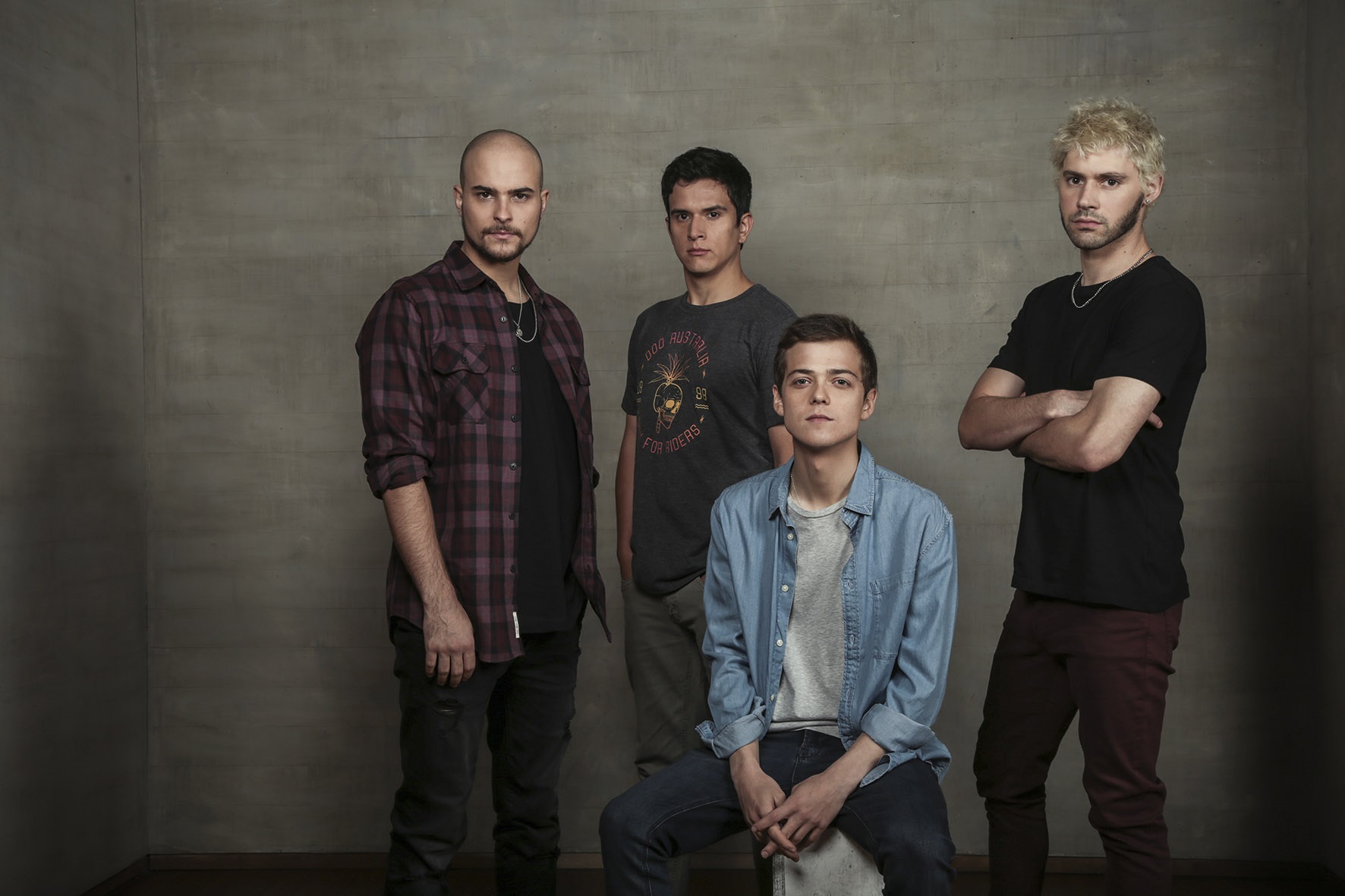 Personaje de "Juego de poder" compartió foto donde muestra el cansancio tras grabar escena