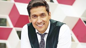 ¡Un blondo! Rafael Araneda pagó apuesta con un radical cambio de look