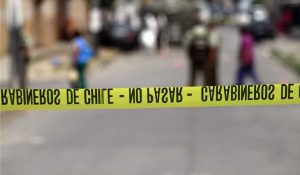 Mujer embarazada salta desde un segundo piso para evitar agresión de su conviviente