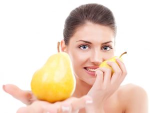 Rejuvenece tu rostro con esta infalible mascarilla de pera