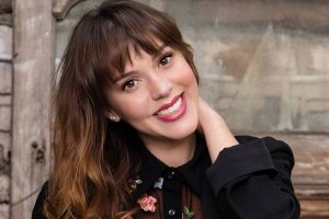 Carolina Mestrovic sacó aplausos con sesión de fotos inspirada en los años 50