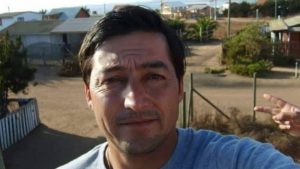 Vecinos de Villa Alemana le atribuyen milagros a animita de Nibaldo Villegas