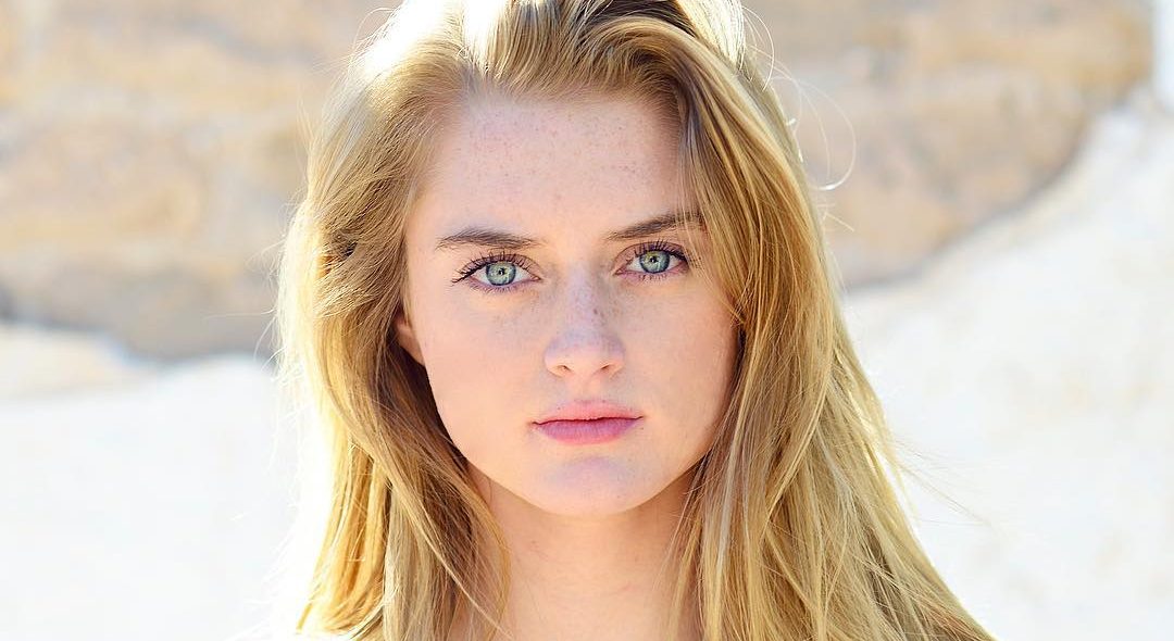 Actriz fue duramente criticada tras arriesgar su vida por foto en Instagram