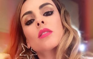 Maura Rivera se indignó ante comentario machista tras imitar sensual baile de JLo