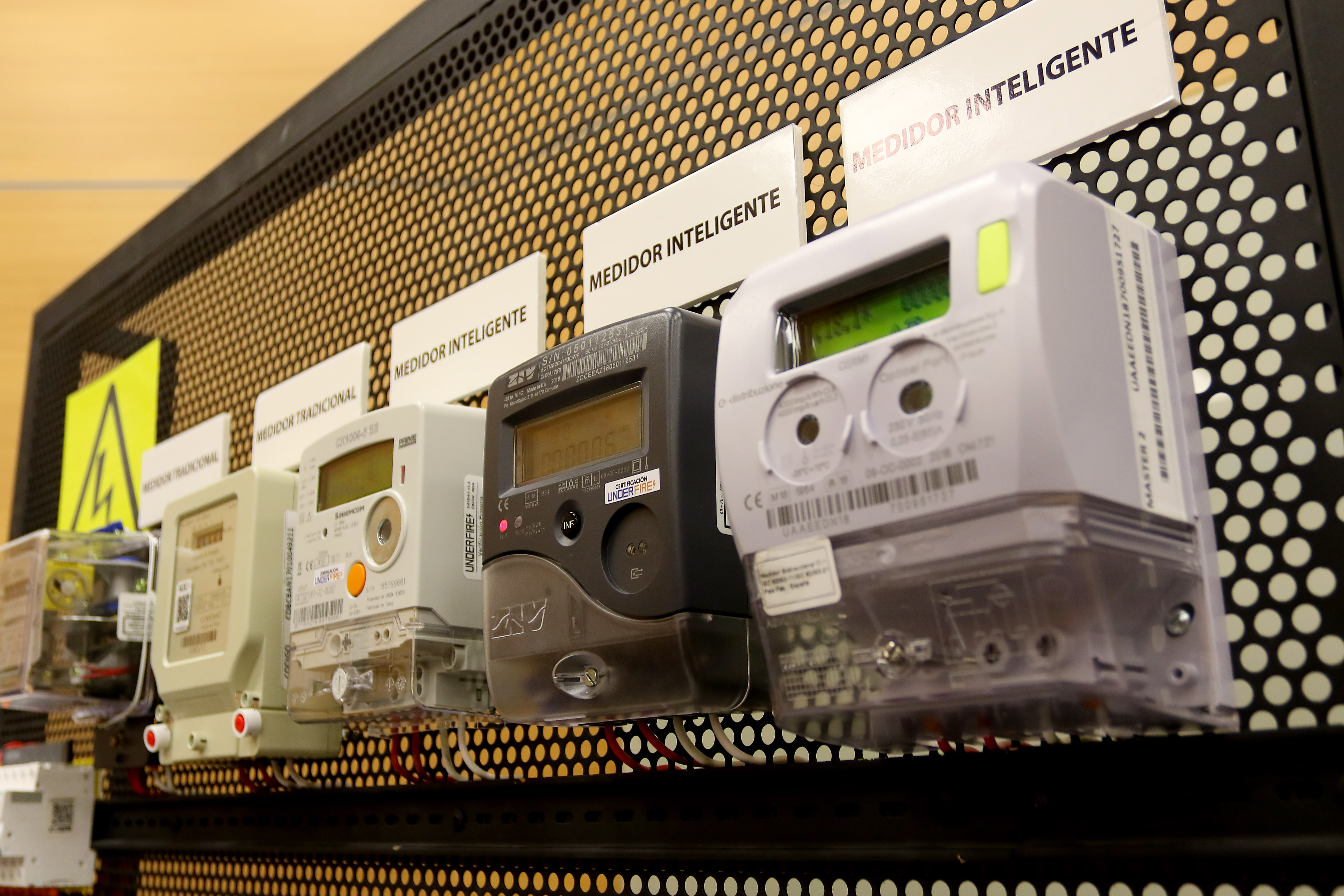 Medidores Inteligentes ya estarían siendo cobrados en las cuentas de todos los chilenos