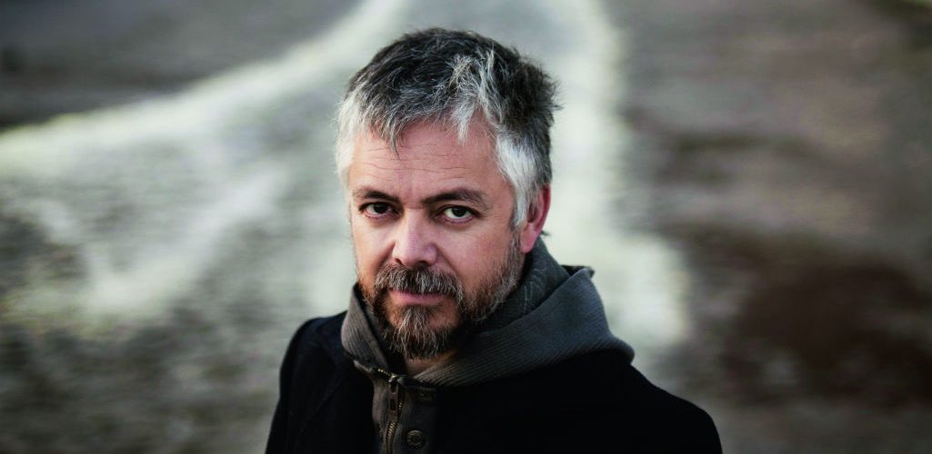 Teletón suspende actividad con Jorge Baradit tras funa en redes sociales