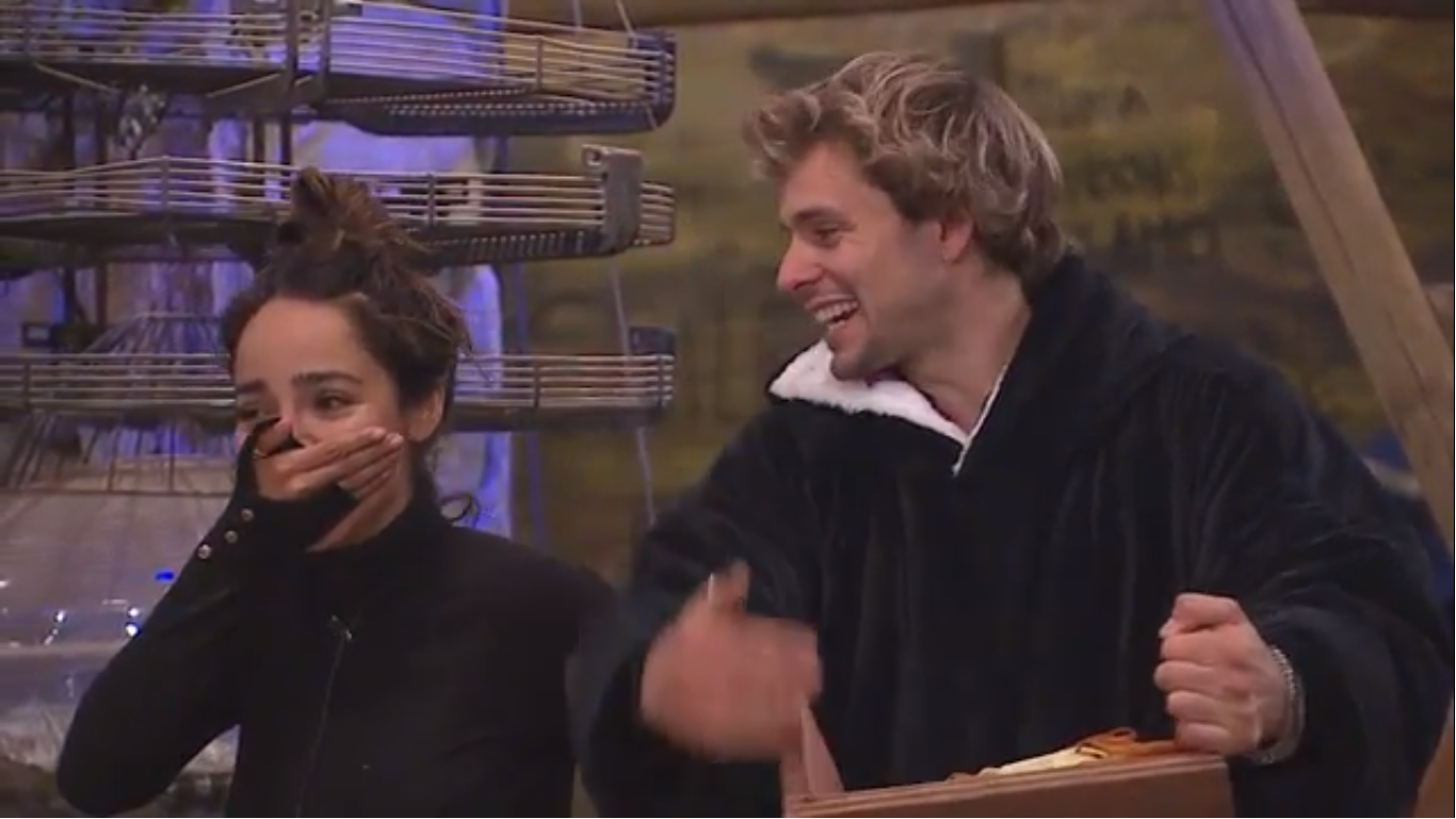 Resistiré: El divertido chascarro que vivió Mane Gónzalez con uno de sus dientes