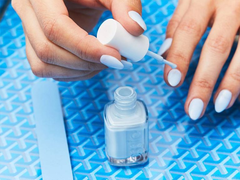 Baby Blue: Descubre el esmalte que será tendencia esta temporada