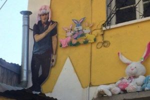 Chilena se hace viral al decorar su casa con la imagen de Chayanne: "Quiero pintar su cara en la pared"