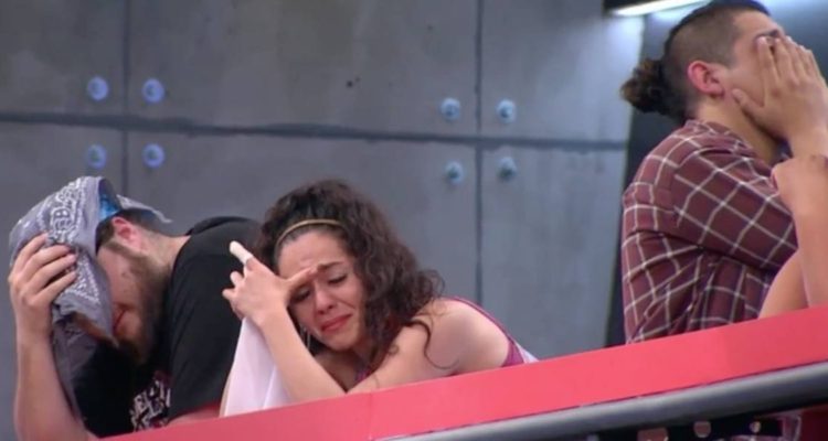 Critican a participante de MasterChef tras llorar por crustáceo vivo a pesar de comer carne