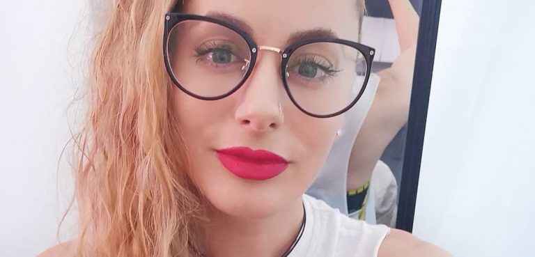 Cata Palacios comparte bikinazos desde Brasil en redes