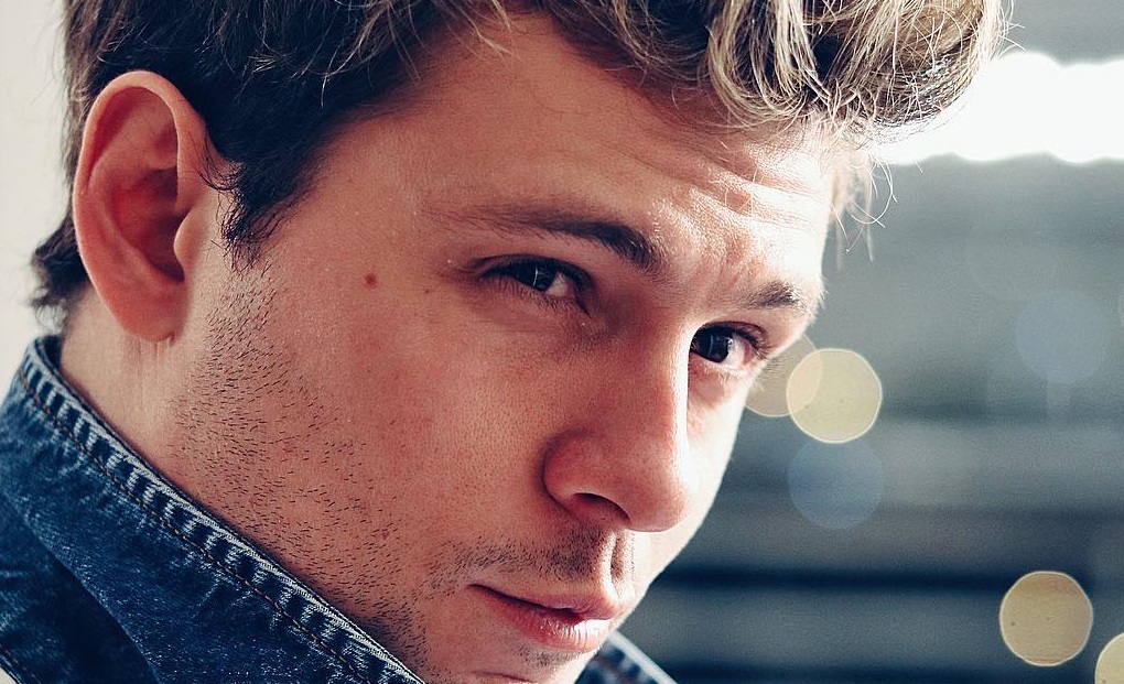 Joaquín Méndez compartió foto de su infancia provocando todo tipo de reacciones en redes