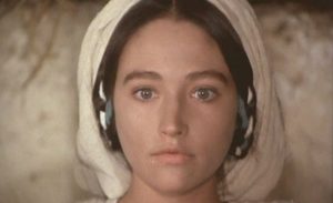 Así luce en la actualidad la actriz que interpretó a 'María' en "Jesús de Nazareth"