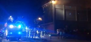 Incendio en Parque Arauco afectó restaurantes: Trabajadores y animales fueron evacuados