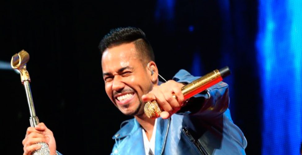 ¡Ahora sí es real! Romeo Santos anunció la fecha de su nueva canción con "Aventura"