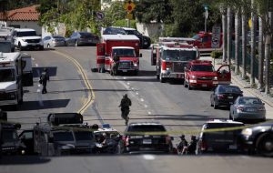 Tiroteo en sinagoga de San Diego deja varios heridos