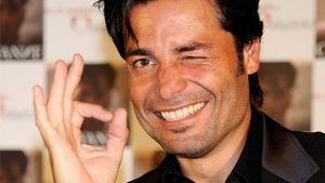 Chayanne volvió a encender las redes con su hijo presumiendo sus six pack