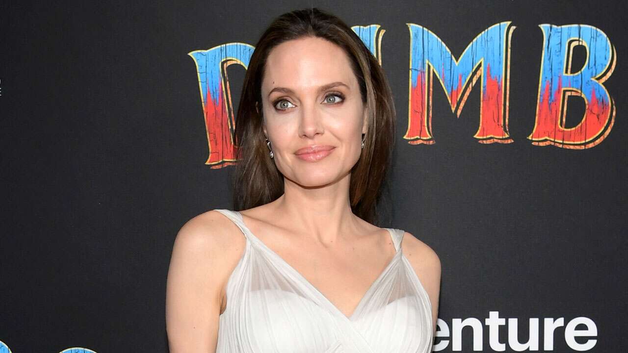 Angelina Jolie se une a la moda de famosos con canal de Youtube